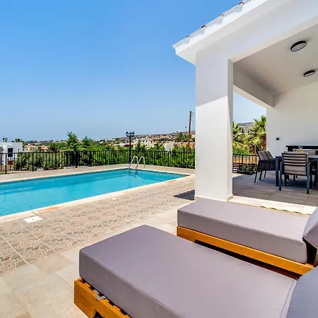 Kathi By Ezoria Vilă *