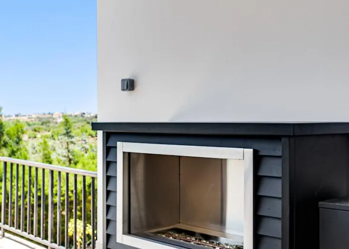 Villa Kathi By Ezoria Paphos