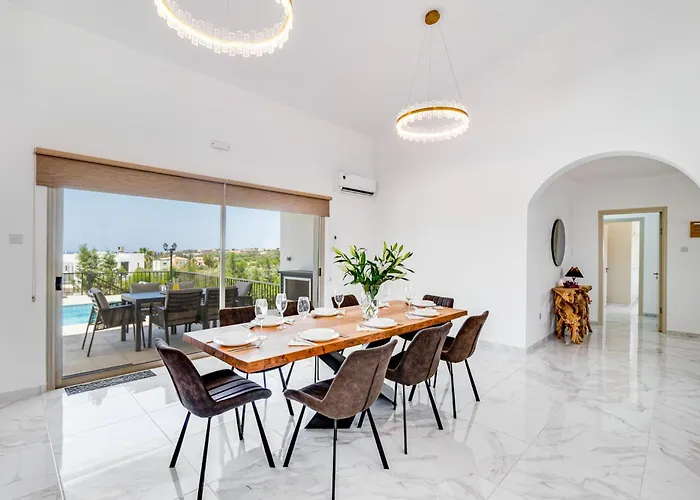 Kathi By Ezoria Villa