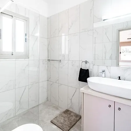 Kathi By Ezoria Villa Paphos