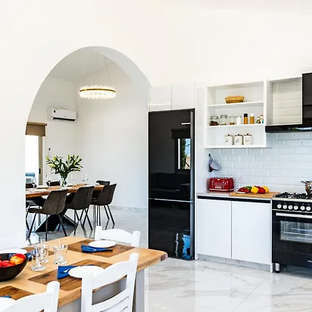 Kathi By Ezoria Villa *