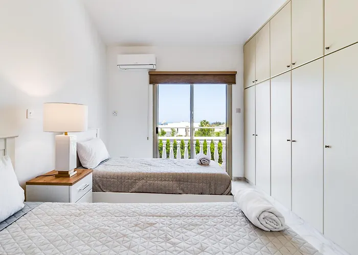 Vila Kathi By Ezoria Paphos