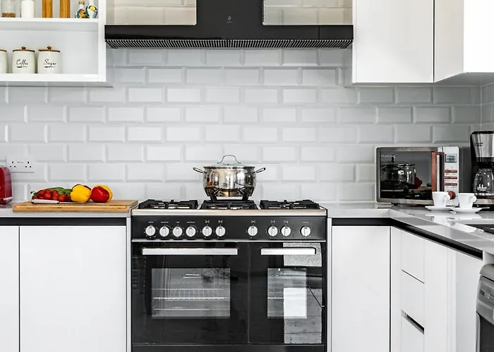 Kathi By Ezoria パ フォス