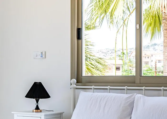 ヴィラ Kathi By Ezoria