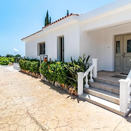 וילה Kathi By Ezoria *