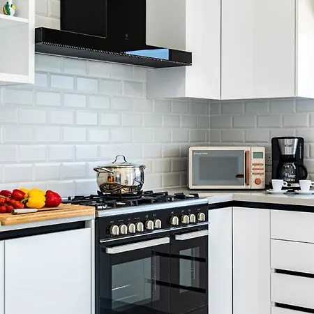 וילה Kathi By Ezoria *