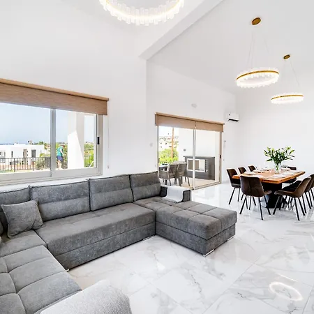 Kathi By Ezoria וילה *